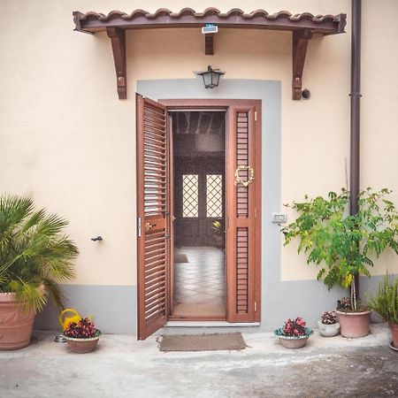 B&B A Casa Di Maybe Caserta Kültér fotó