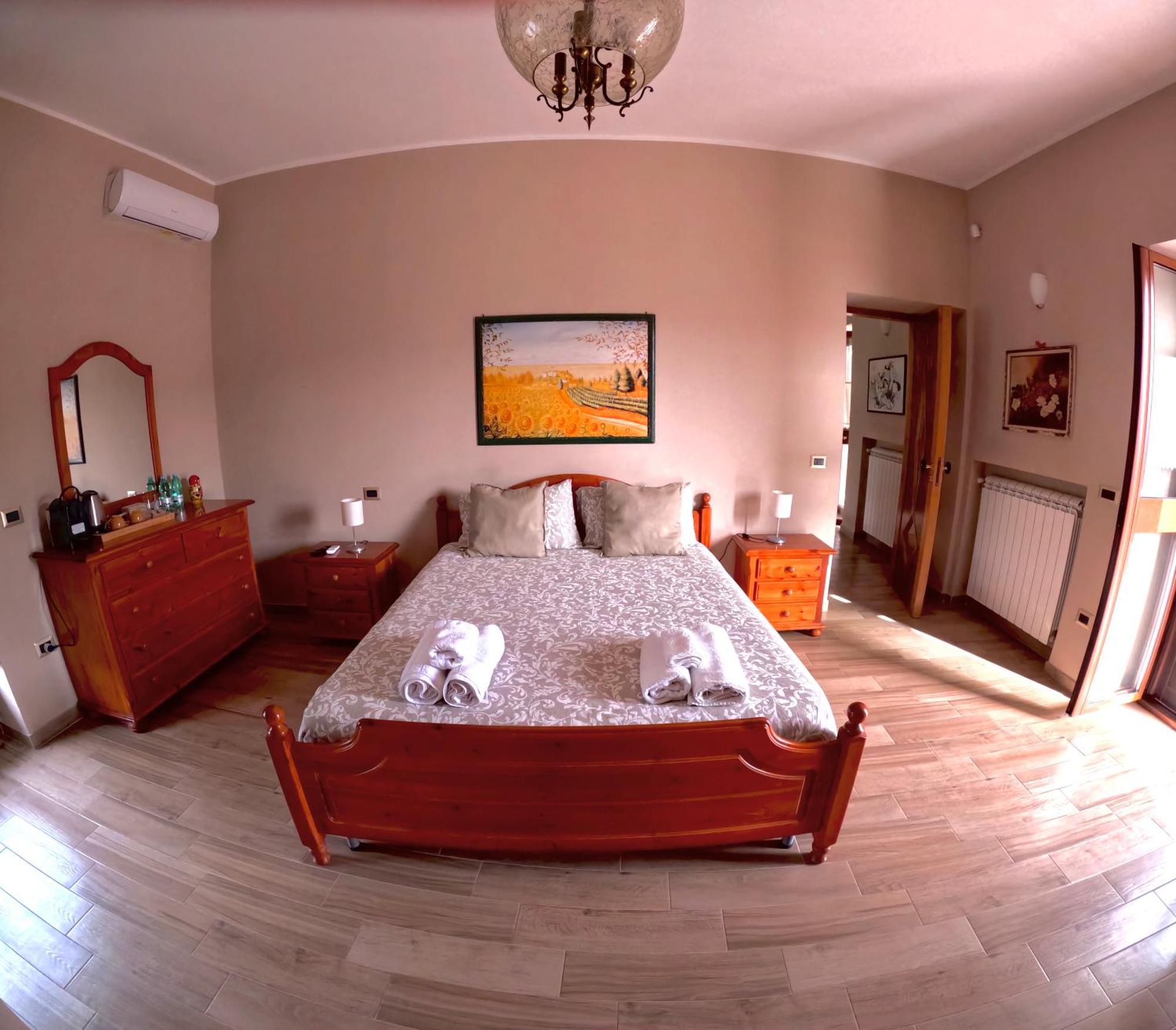 B&B A Casa Di Maybe Caserta Kültér fotó