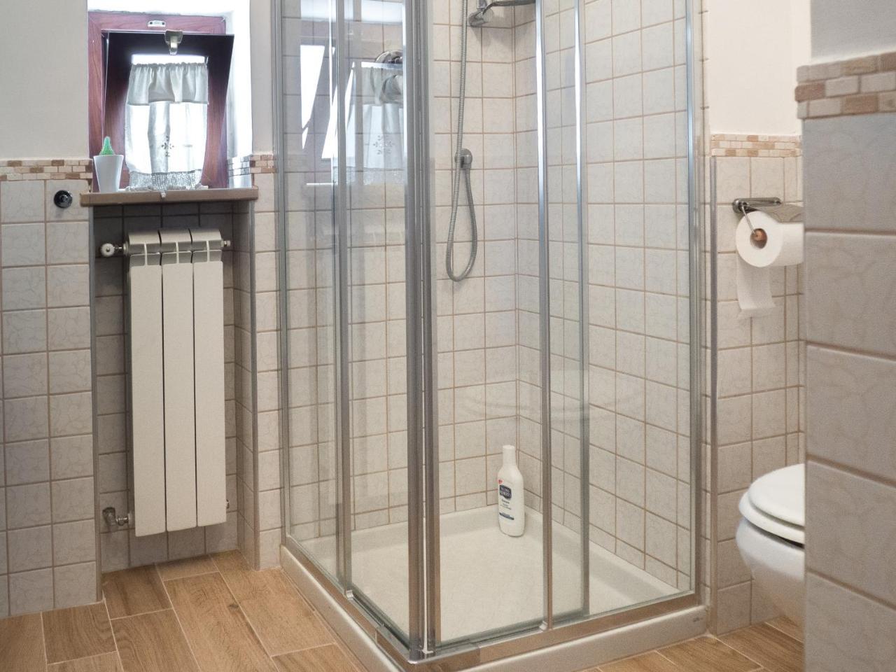 B&B A Casa Di Maybe Caserta Kültér fotó