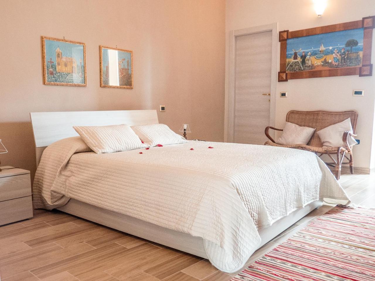 B&B A Casa Di Maybe Caserta Kültér fotó